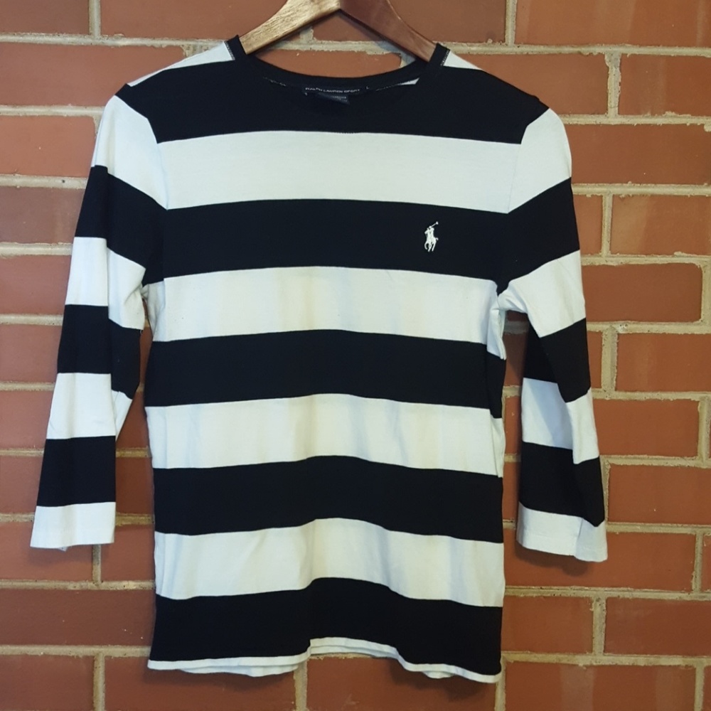 Black and white striped 3/4 length sleeve top